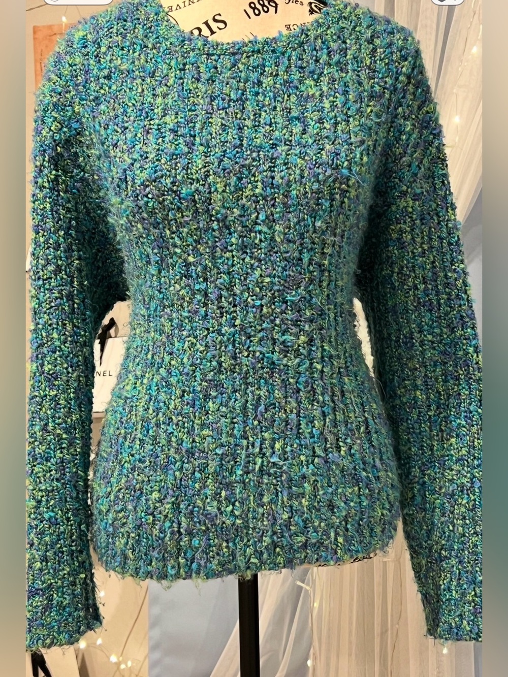 Bouclé Scoop-Neck Sweater in Teal Mix
